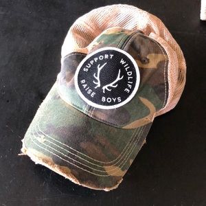 Judith March Camo Snap back hat